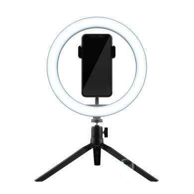 2-in-1 Streaming Kit  Trust Maku+